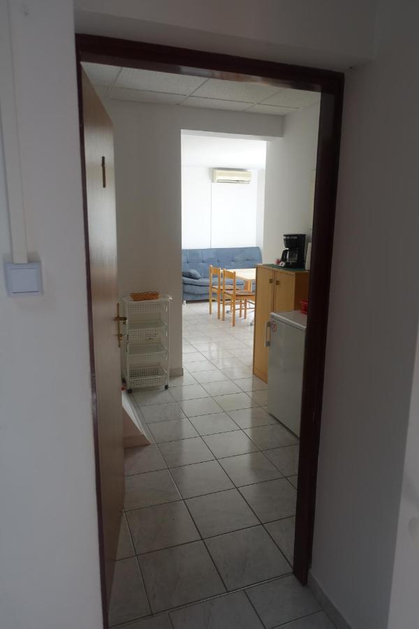 Apartments Galeb Rtina Exterior photo