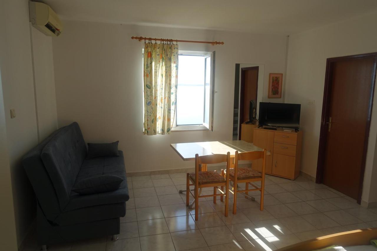 Apartments Galeb Rtina Exterior photo
