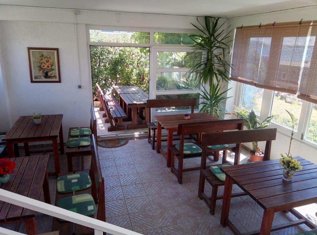 Apartments Galeb Rtina Exterior photo